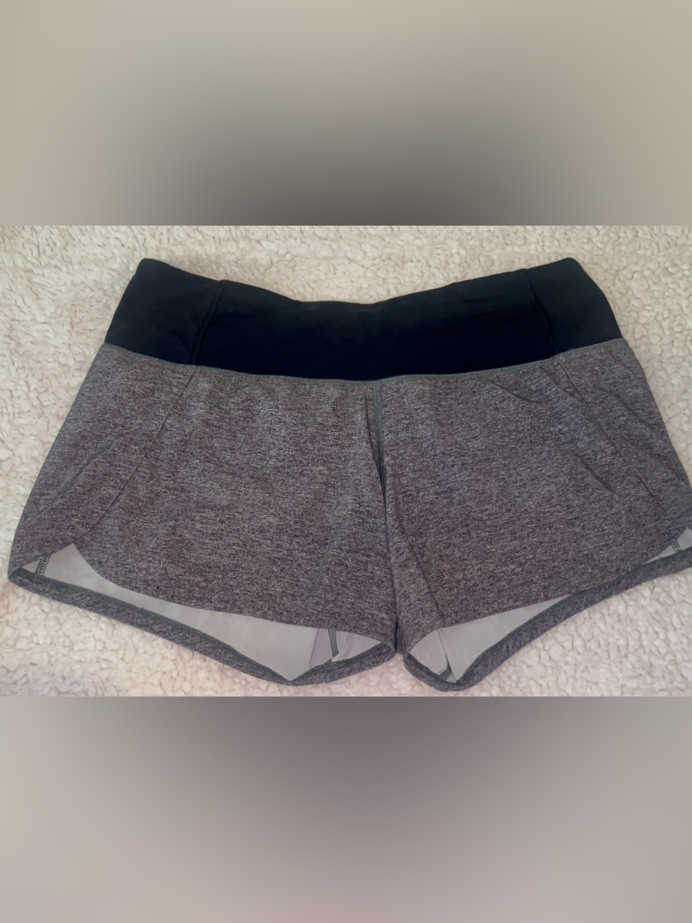 LULULEMON shorts grey